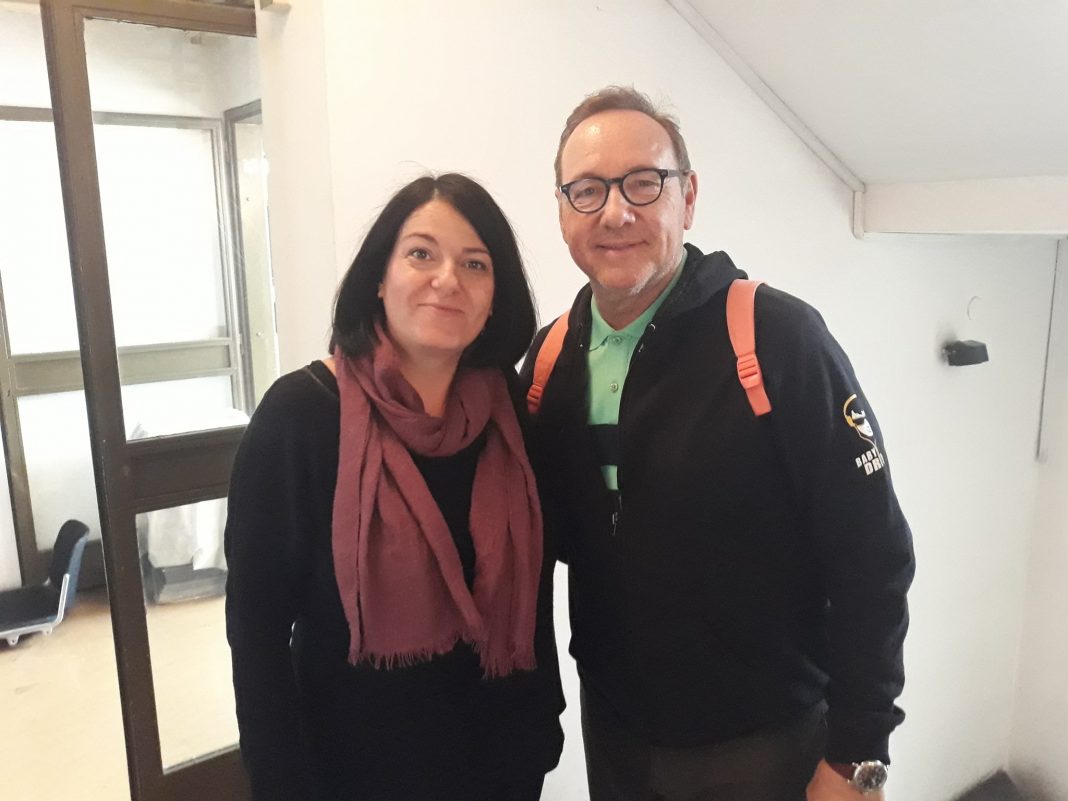 "Obezbeđenje nam je reklo da je u zgradi neki američki glumac i da želi