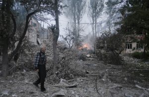 Rat u Ukrajini: Eksplozije na Krimu; Kijev stopirao rusku naftu na putu za EU; više od 10,5 miliona napustio zemlju od početka ruske invazije
