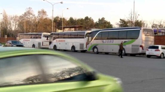 Autobusi ispred Arene