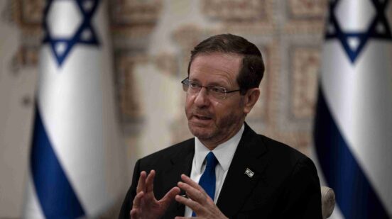 Herzog Houthis/ Isak Hercog