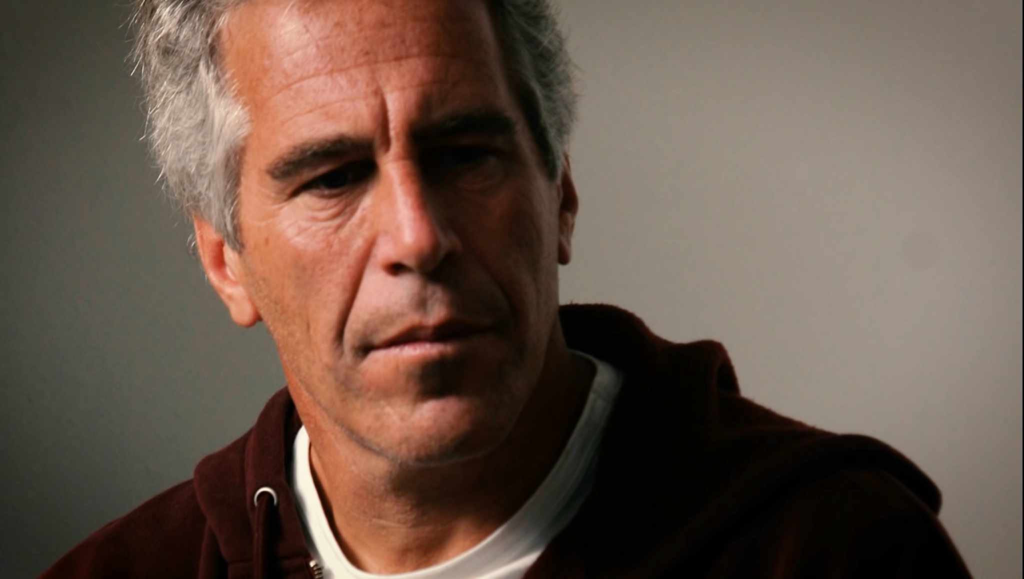 Očekuje se da će narednih dana biti obelodanjena imena više od 150 ljudi povezanih sa preminulim seksualnim prestupnikom Džefrijem Epstinom/ Jeffrey Epstein