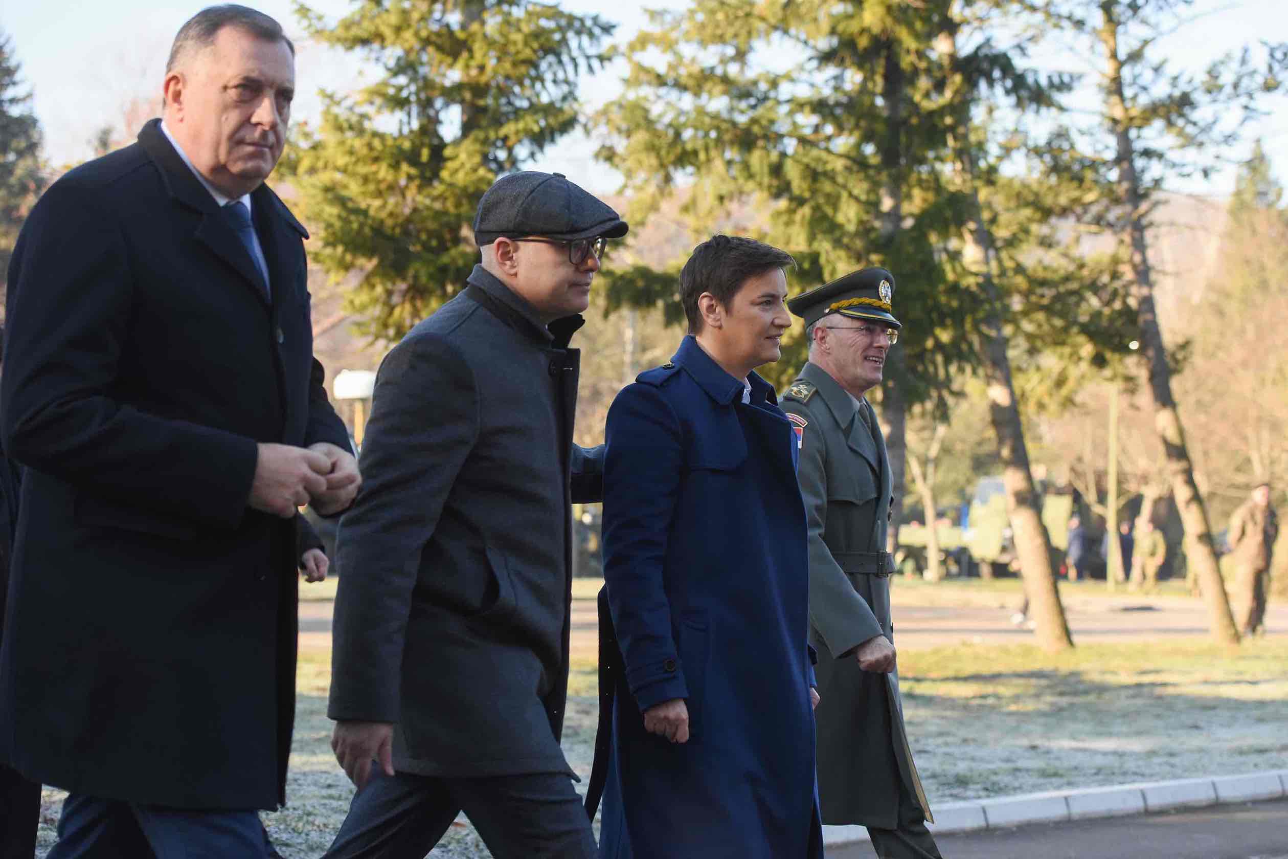 Predstavljanje rezultata analize stanja operativnih i funkcionalnih sposobnosti Vojske Srbije - Prisustvovali su ipredsednik Srbije Aleksandar Vucic i premijerka Srbije Ana Brnabic