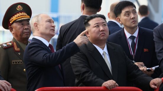 Kim Džong Un i Vladimir Putin