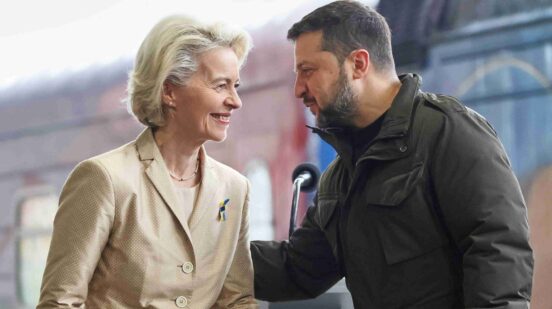 Ursula von der Leyen, President of the European Commission, went to Kiev, in Ukraine, where she met with Volodymyr Zelenskyy