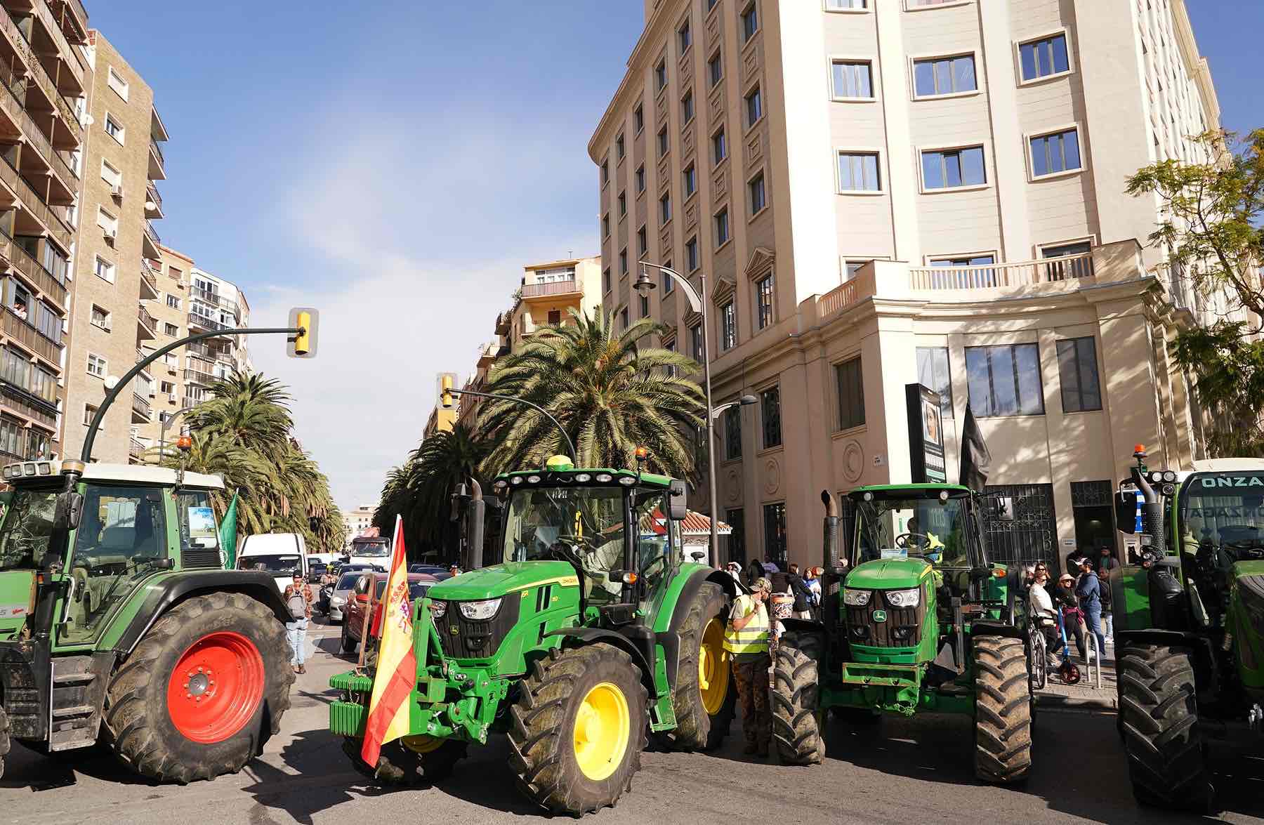 Poljoprivrednici u Španiji pridružili su se evropskim kolegama i organizovali su proteste širom zemlje