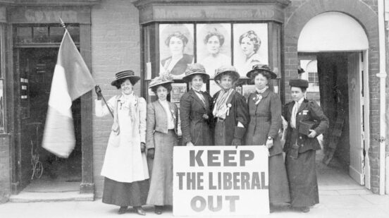 Suffragettes/ Sufražetkinje - Prvi talas feminizma