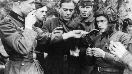 Return visit of German soldiers to a Soviet tank regiment