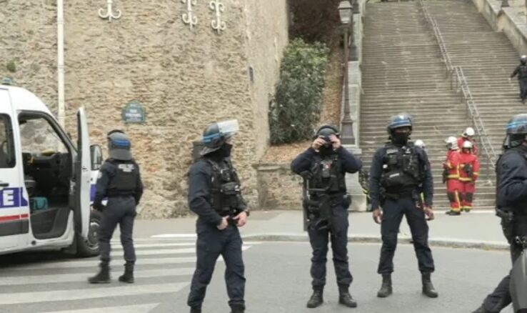 Uhapšen čovek koji je pretio da će se razneti u iranskom konzulatu u Parizu
