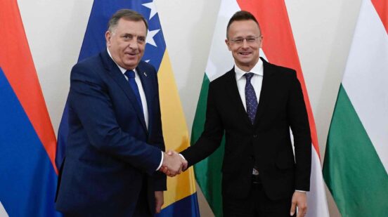 Peter Sijarto i Milorad Dodik