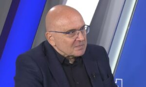 Bivši ministar kulture: Selaković bi trebalo da ponudi ostavku