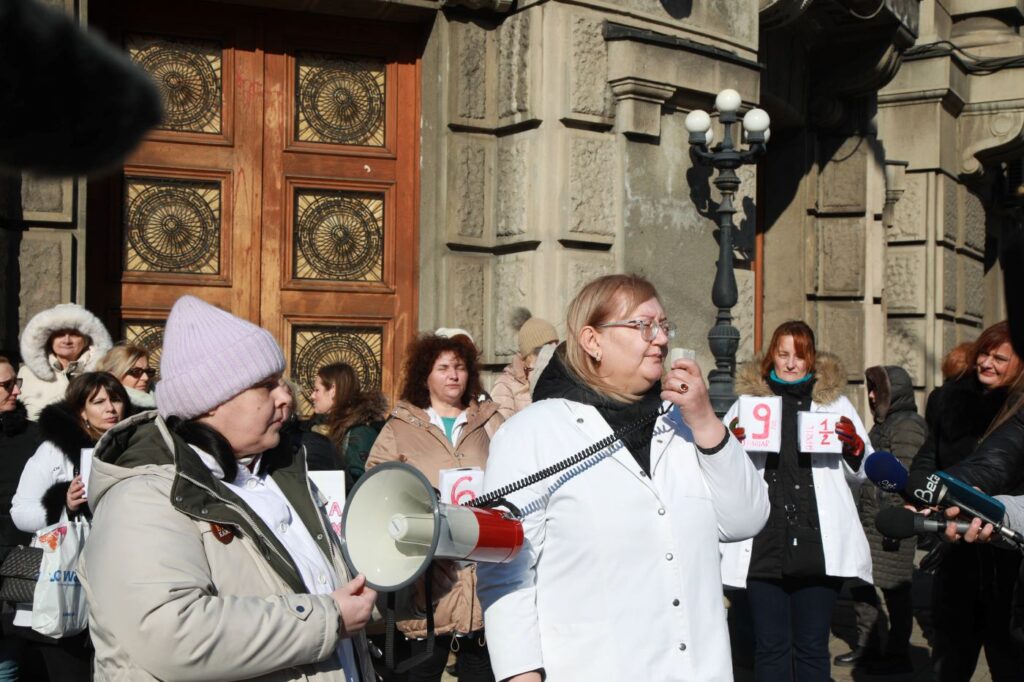Zaposleni u Apotekama Beograd: Na sastanku s rukovodstvom nije izneto nijedno konkretno rešenje