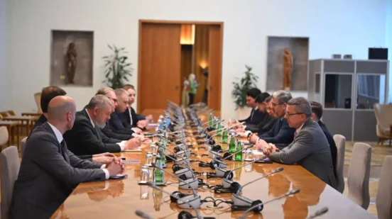 Ministar za evropske integracije Nemanja Starovic i zamenik premijera Ukrajine za evropske i evroatlantske integracije Taras Kacka potpisali su danas u Beogradu Memorandum o razumevanju o saradnji u oblasti evropskih integracija