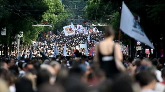 protest Ti i ja, Slavija