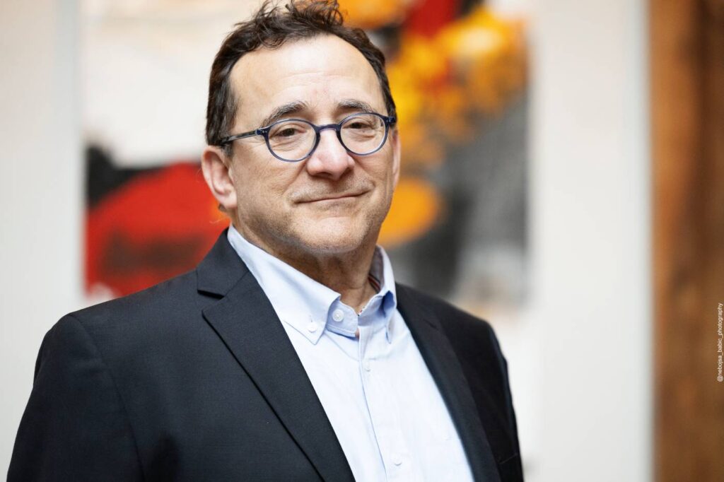 Sada imate šansu da vratite demokratiju: Intervju sa profesorom Druom Vestenom u novom Nedeljniku