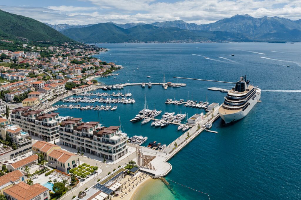 Portonovi marina ugostila inauguralni brod Four Seasons Yachts
