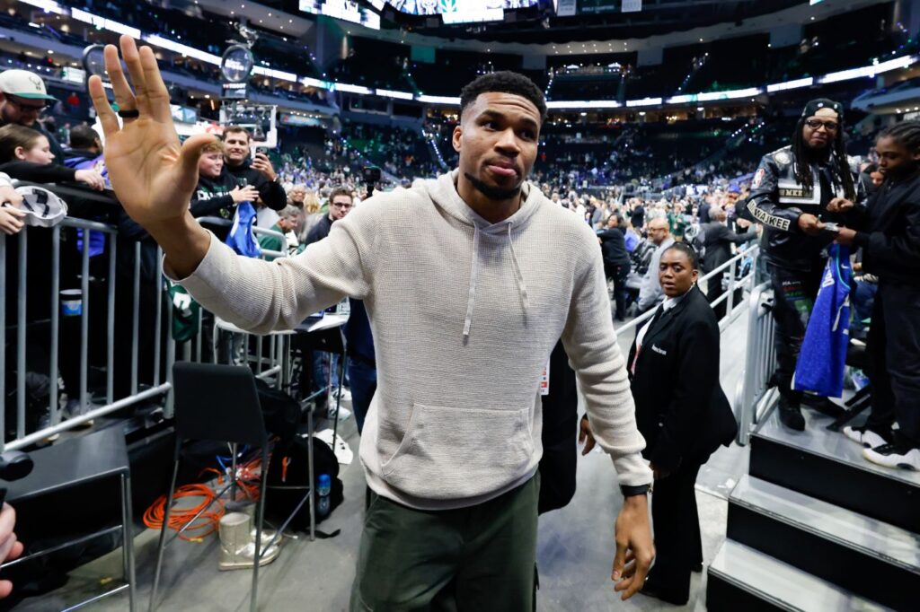 Kraj jedne ere u NBA ligi: Janis Adetokumbo iz Milvokija trejdovan u Majami