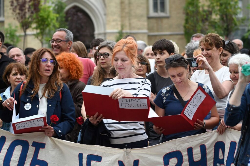 Protest roditelja učenika novosadske Jovine gimnaz