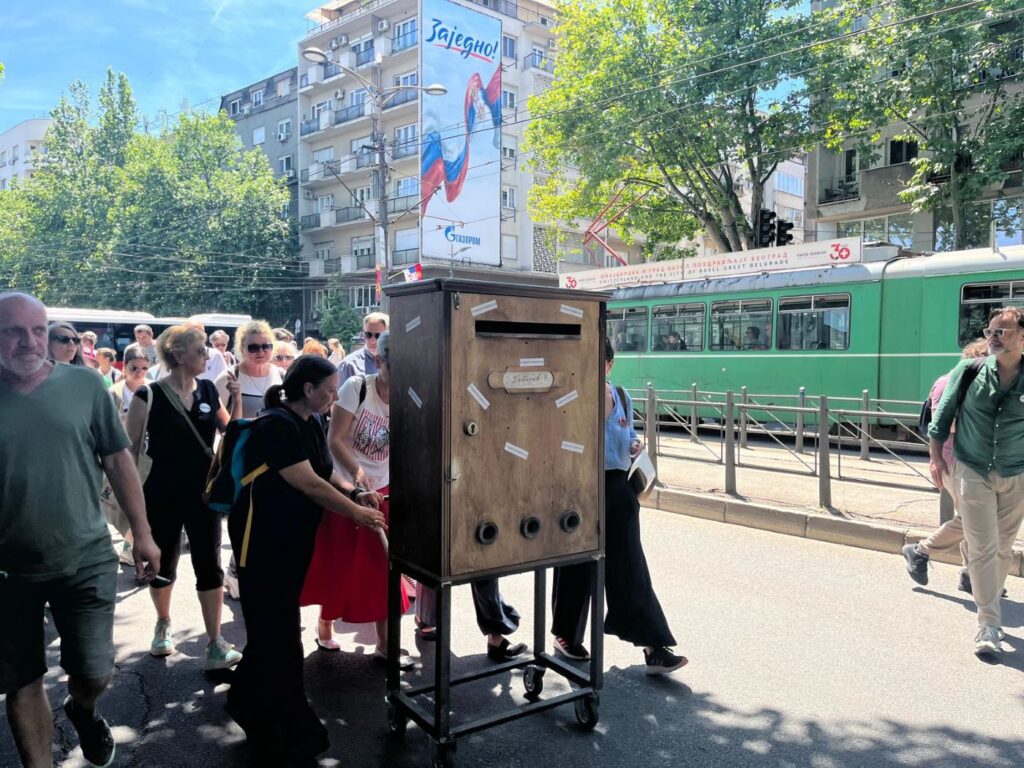 Pobunjeni univerzitet predaje inicijativu za ocenu