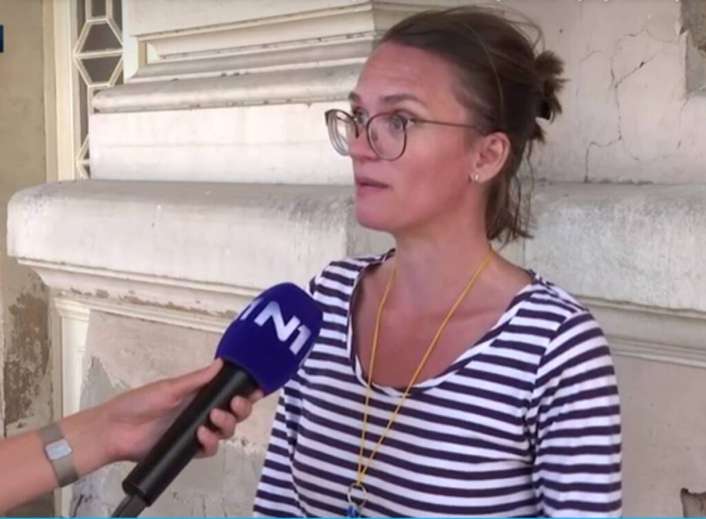 Majke dece sa invaliditetom ušle u 2. dan štrajka: „Predsednik opštine zloupotrebio informacije o našoj deci“