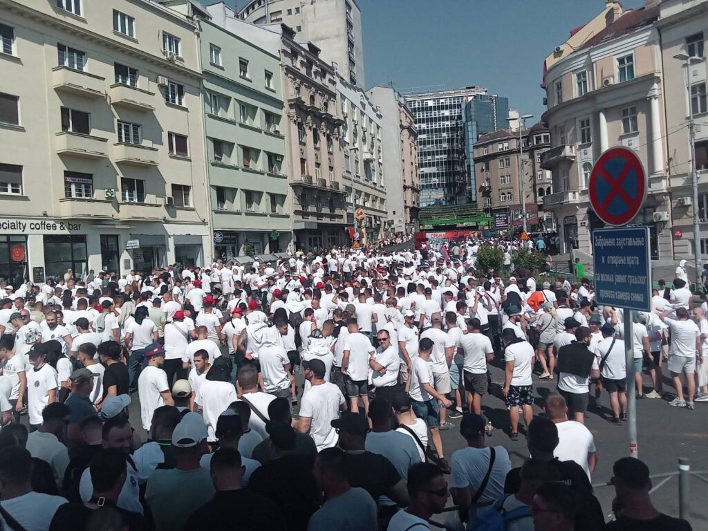 „A jel danas u Kraljevu hladnije?“: Vučić odbacio optužbe da je mitingom u subotu ugrozio zdravlje građana