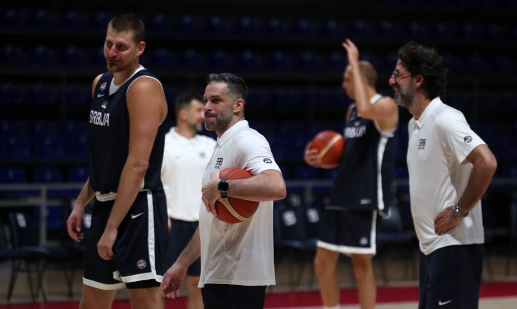 Košarkaši Srbije ubedljivi protiv BiH u Beogradu u kvalifikacijama za SP