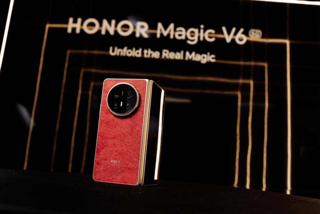HONOR predstavlja HONOR Magic V6 u Srbiji: ultimativni AI preklopni flagship