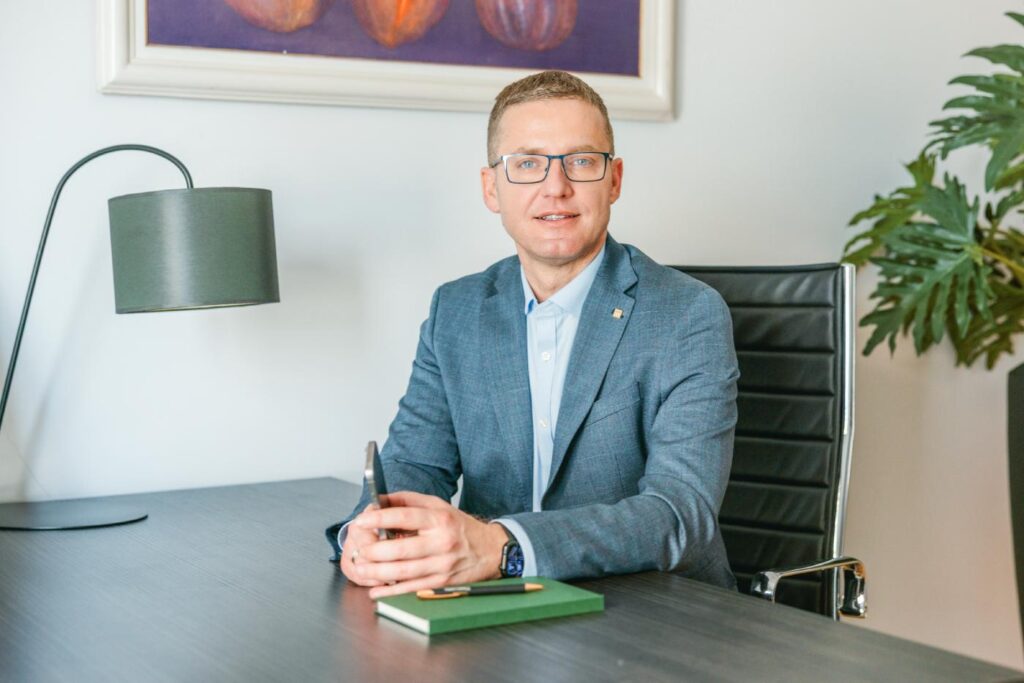 Nova paradigma upravljanja ličnim finansijama u eri dugovečnosti: Od tradicionalne štednje ka dugoročnom finansijskom planiranju