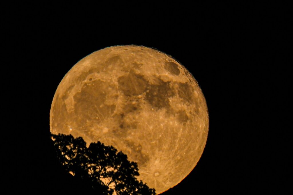 KARAMAN, TURKIYE - JUNE 30: The June full moon, known as the 'Strawberry Moon,' is seen in Karaman, Turkiye on June 30, 2026. Omer Tarsuslu / Anadolu/ABACAPRESS.COM,Image: 1113607406, License: Rights-managed, Restrictions: , Model Release: no , Credit line: AA/ABACA / Abaca Press / Profimedia