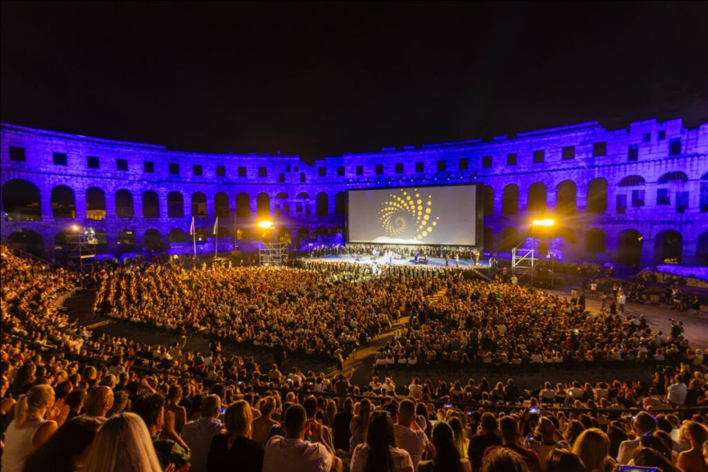 Otvoren 73. Pulski filmski festival: rasprodana Arena pozdravila početak najveće filmske nedelje u Hrvatskoj